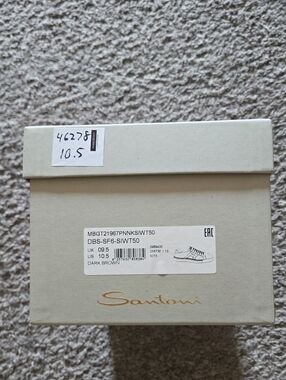Santoni Box in Light Cream with Gold Logo